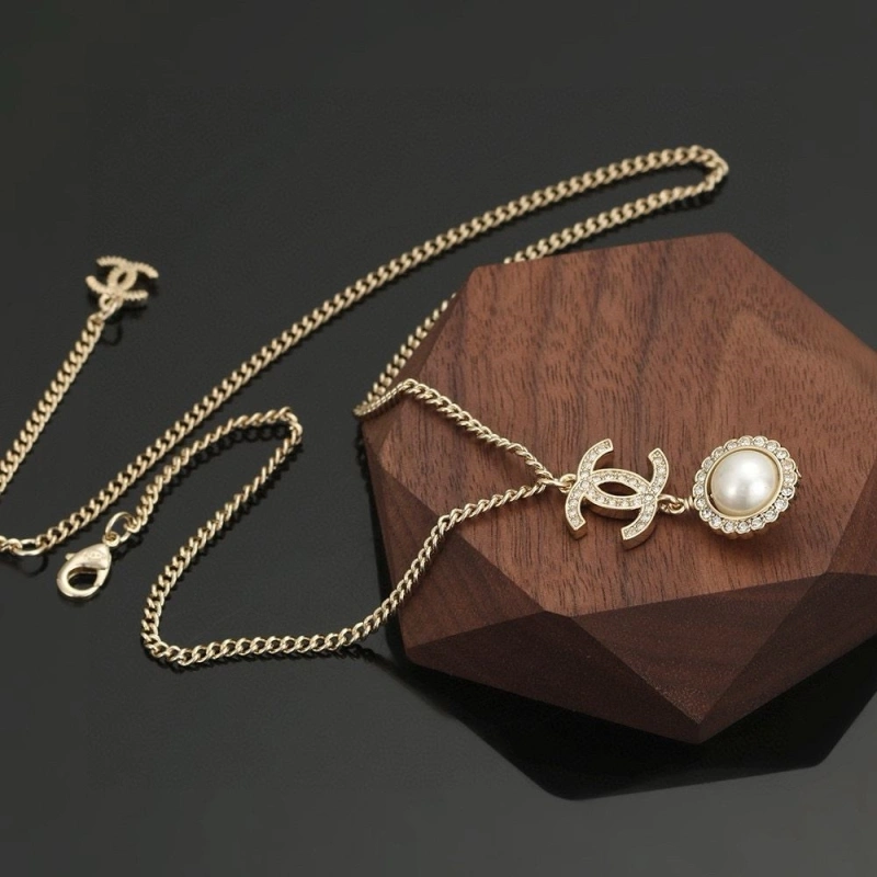 Affordable Chxnxl Necklaces 284034