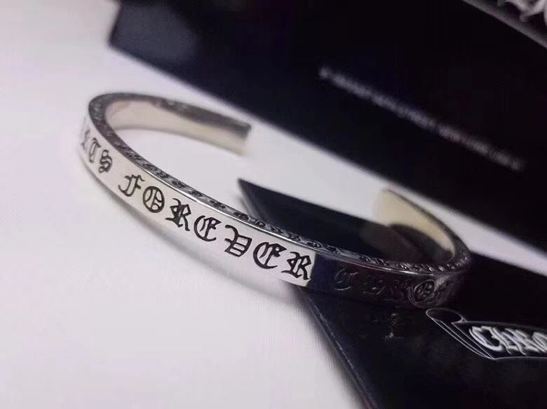 GoAnywhere Chrxmx Hxxrts Bracelets 300016