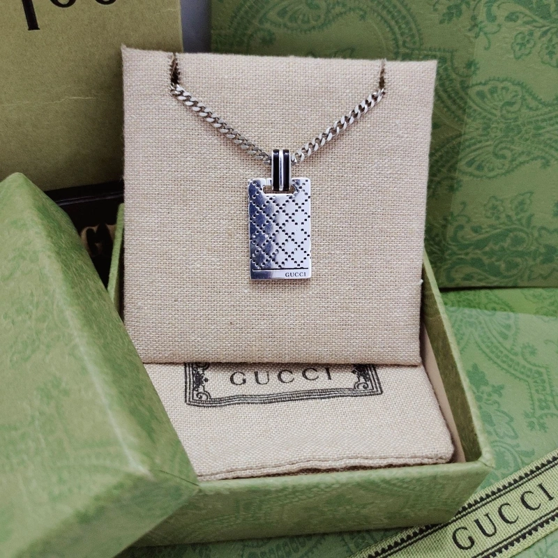 Efficient Gxccx Necklaces 304784