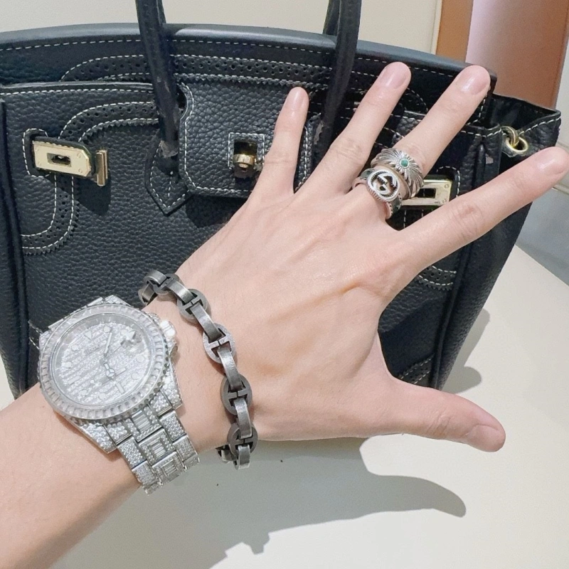 Cozy Gxccx Bracelets 305563