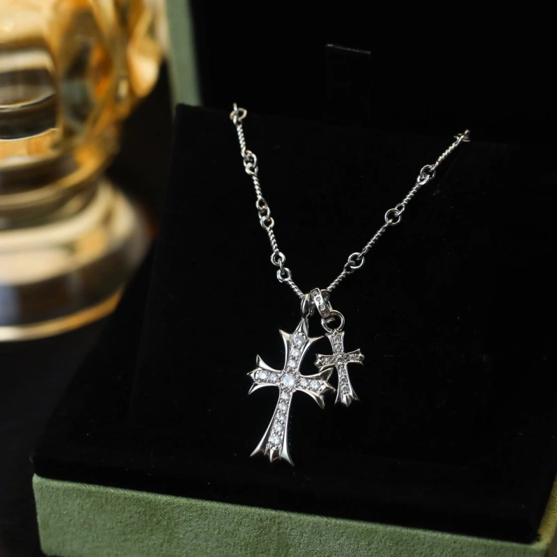 Bright Chrxmx Hxxrts Necklaces 299340