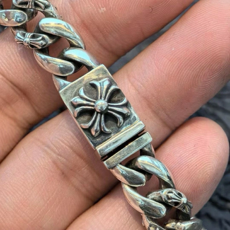 Fashionable Chrxmx Hxxrts Bracelets 300020
