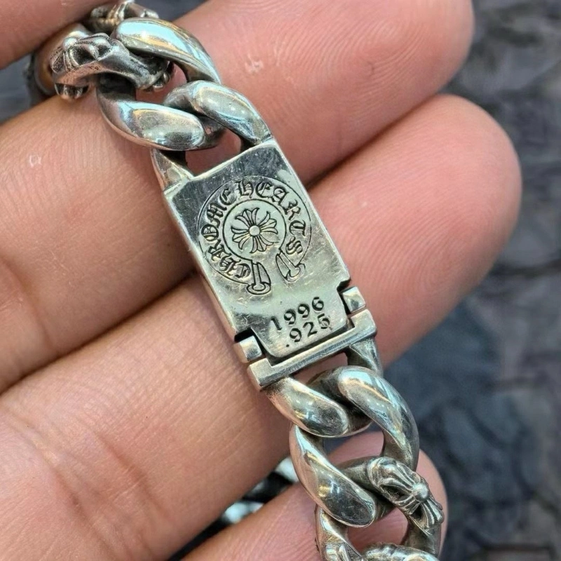 Fashionable Chrxmx Hxxrts Bracelets 300020
