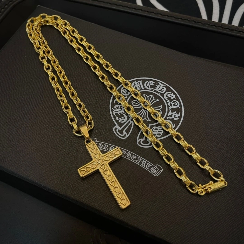 EasyMatch Chrxmx Hxxrts Necklaces 299333