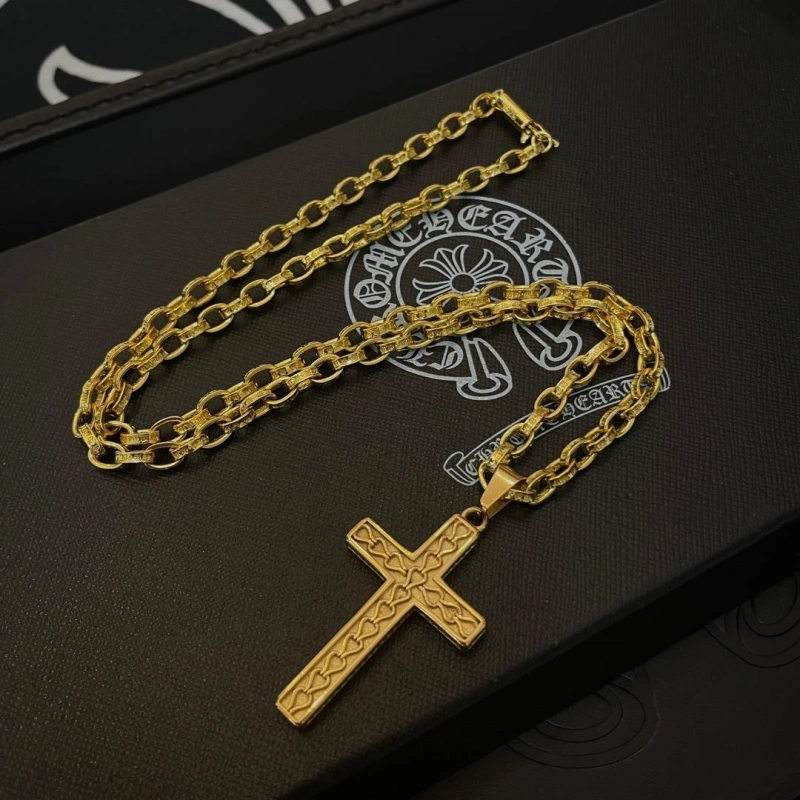 EasyMatch Chrxmx Hxxrts Necklaces 299333