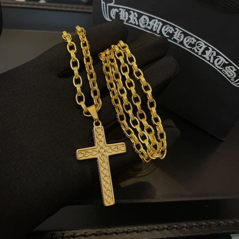 EasyMatch Chrxmx Hxxrts Necklaces 299333