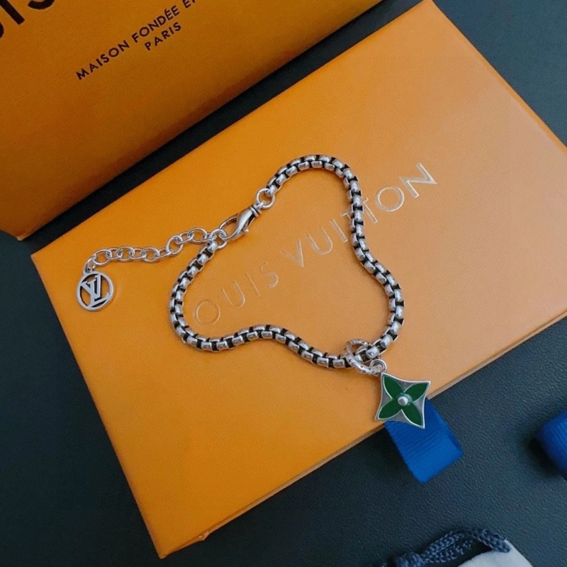 Functional LX Necklaces 310496