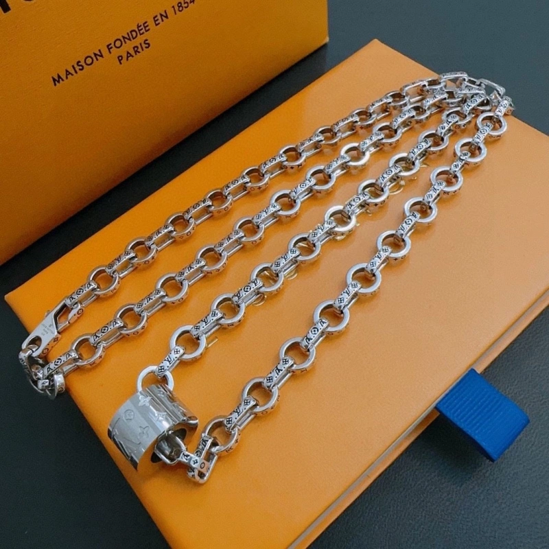 Durable LX Necklaces 310479