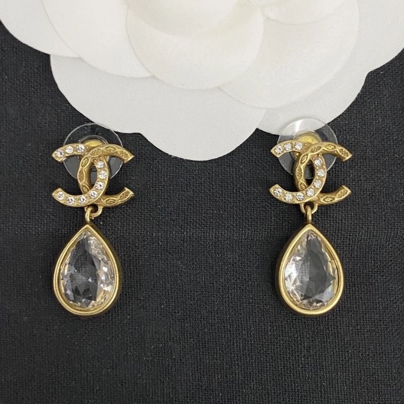 Minimalist Chxnxl Earrings 288517