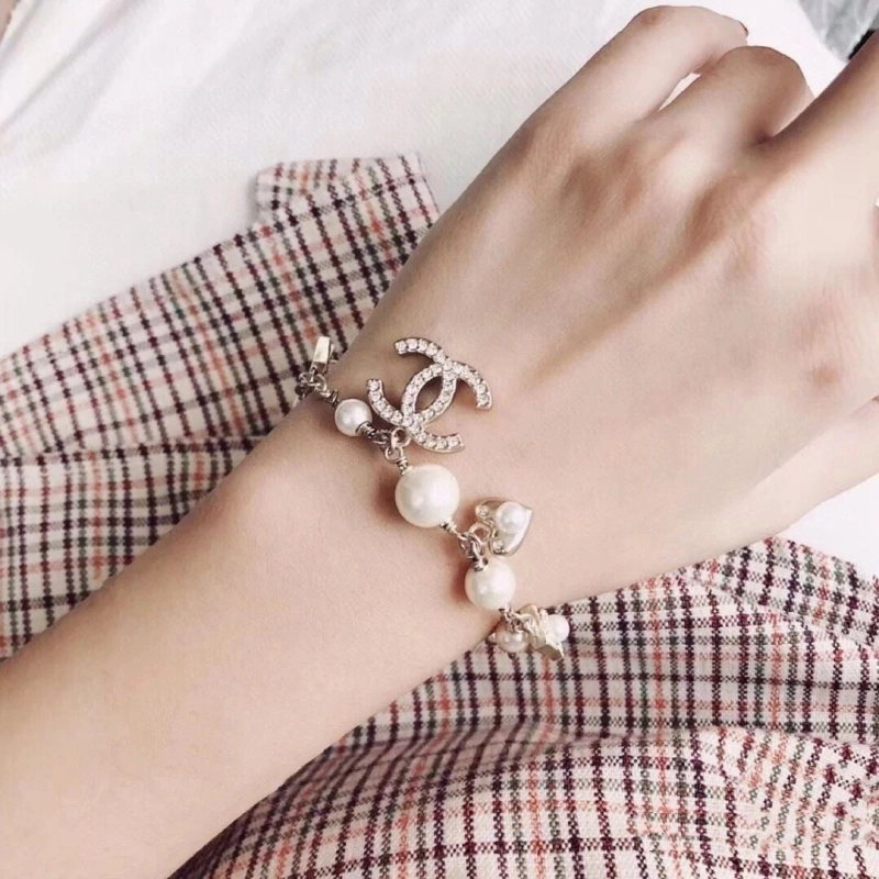 Versatile Chxnxl Bracelets 289356
