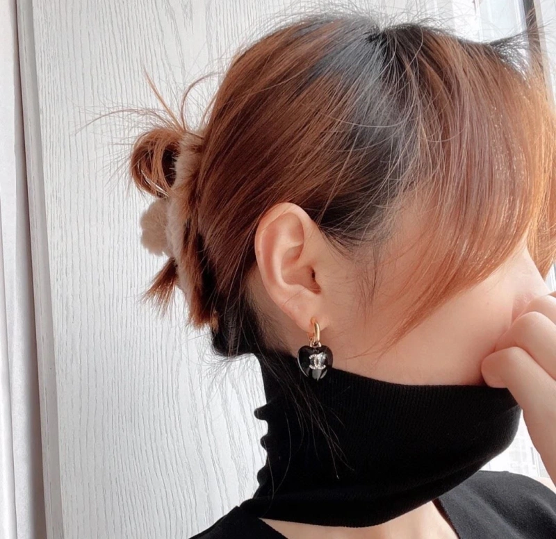 Trendy Chxnxl Earrings 284035