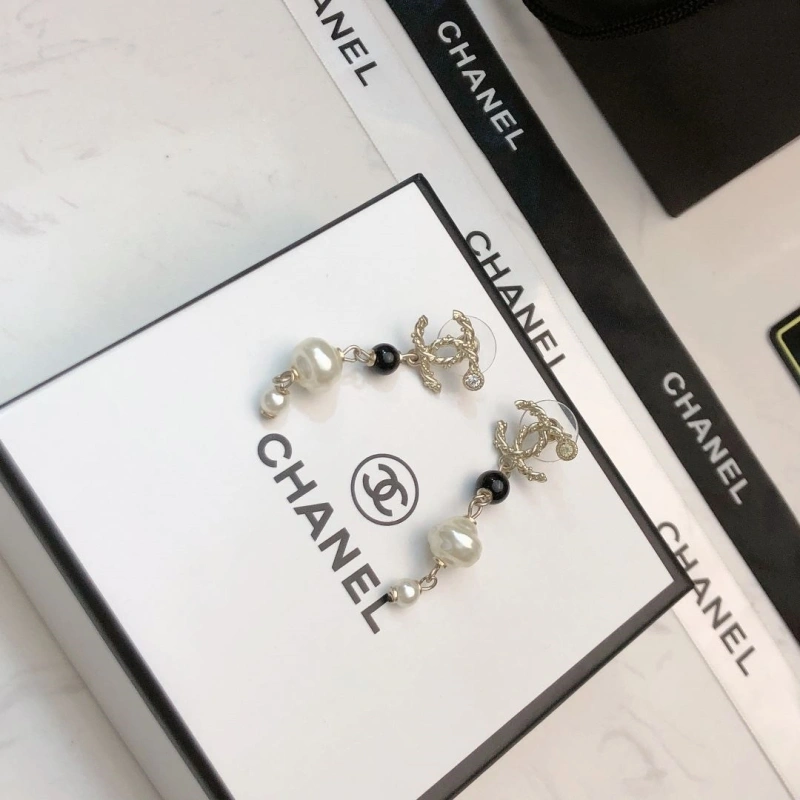 Cozy Chxnxl Earrings 288499