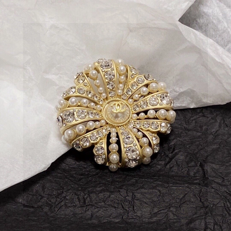 Efficient Chxnxl Brooches 289216