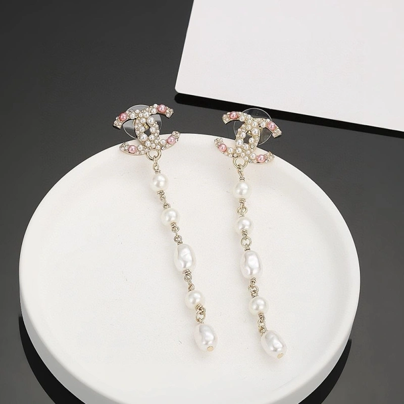 Efficient Chxnxl Earrings 288487