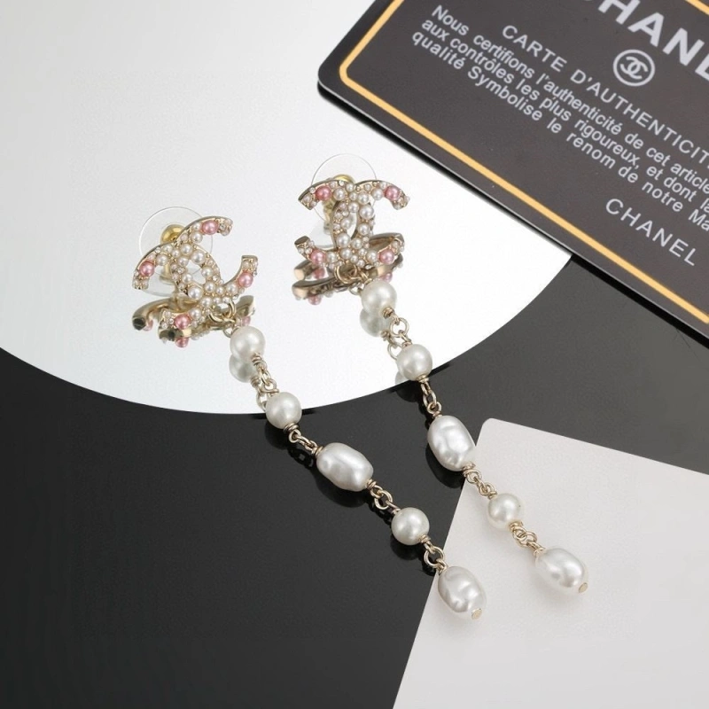 Efficient Chxnxl Earrings 288487