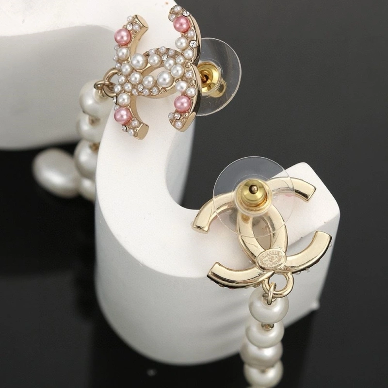 Efficient Chxnxl Earrings 288487