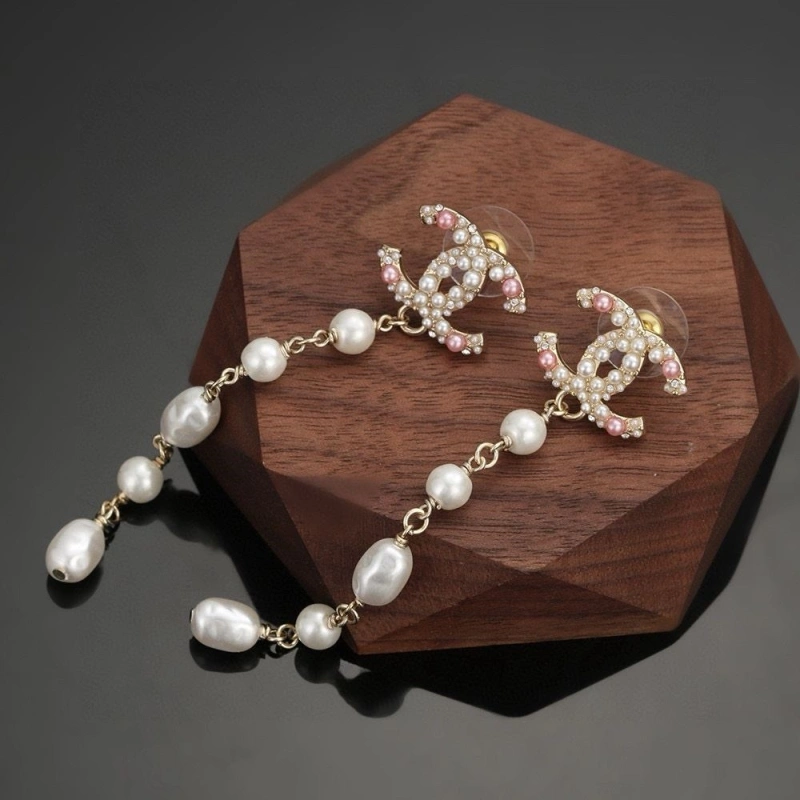 Efficient Chxnxl Earrings 288487