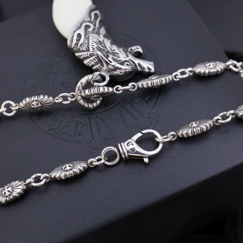 GoAnywhere Chrxmx Hxxrts Necklaces 299324
