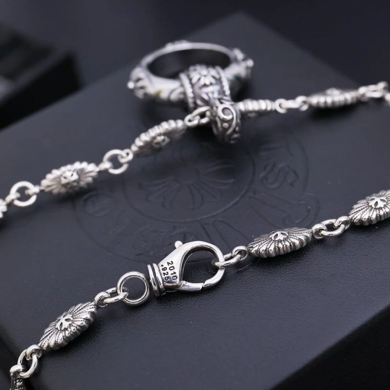 Cozy Chrxmx Hxxrts Necklaces 299322