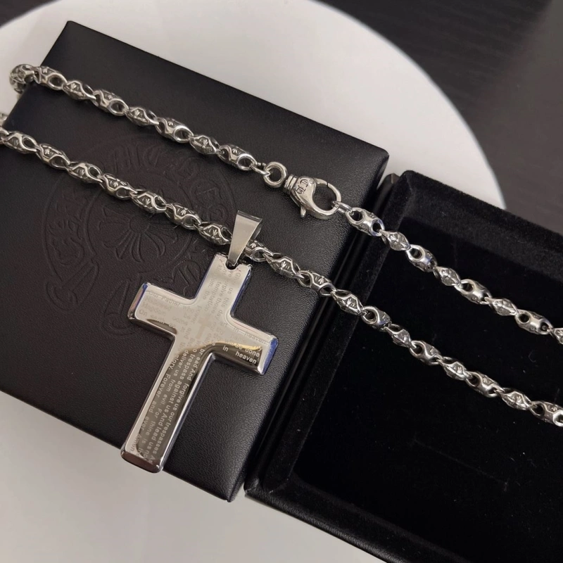 Compact Chrxmx Hxxrts Necklaces 299318