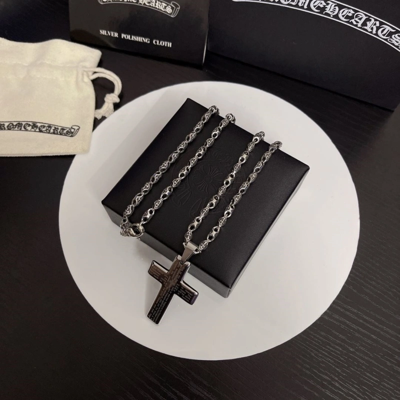 Compact Chrxmx Hxxrts Necklaces 299318