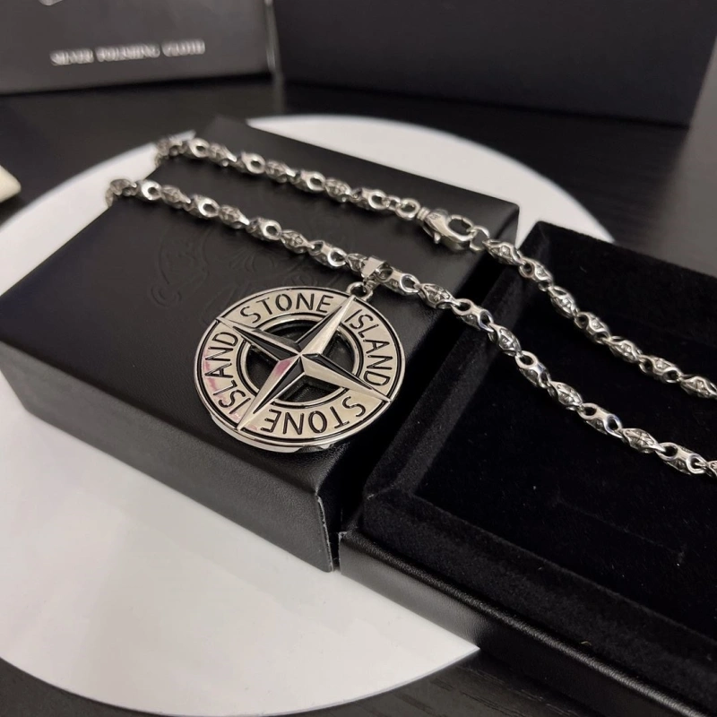 Modern Chrxmx Hxxrts Necklaces 299313