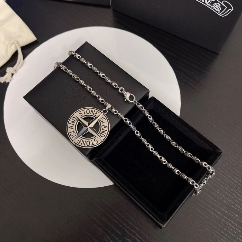 Modern Chrxmx Hxxrts Necklaces 299313