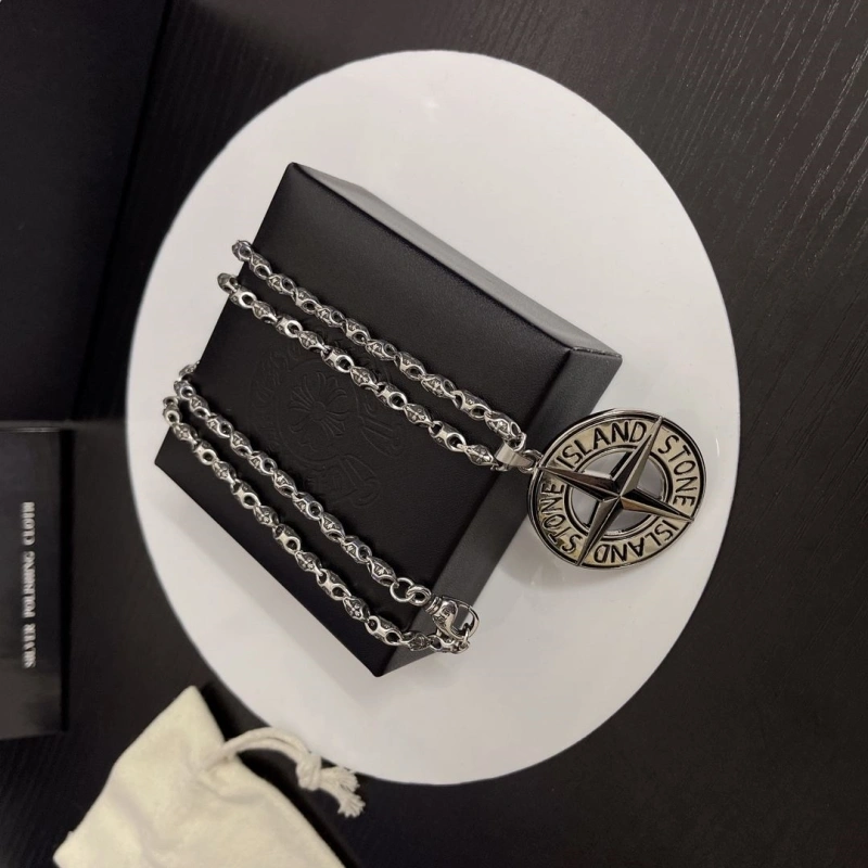 Modern Chrxmx Hxxrts Necklaces 299313