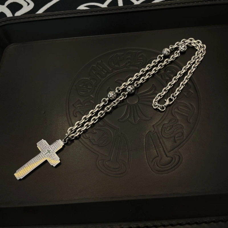 EasyMatch Chrxmx Hxxrts Necklaces 299310