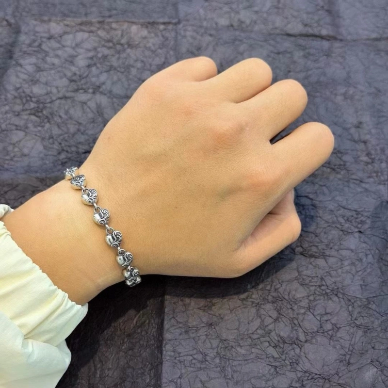 Stylish Chrxmx Hxxrts Bracelets 300000
