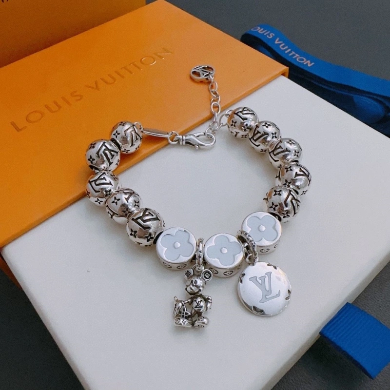 Durable LX Necklaces 310471