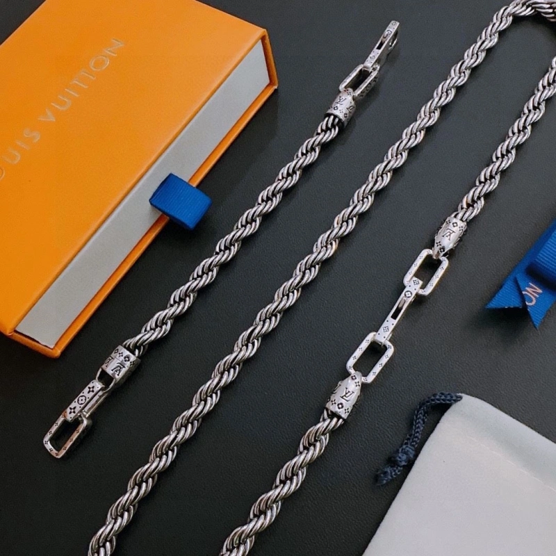 Practical LX Necklaces 310451