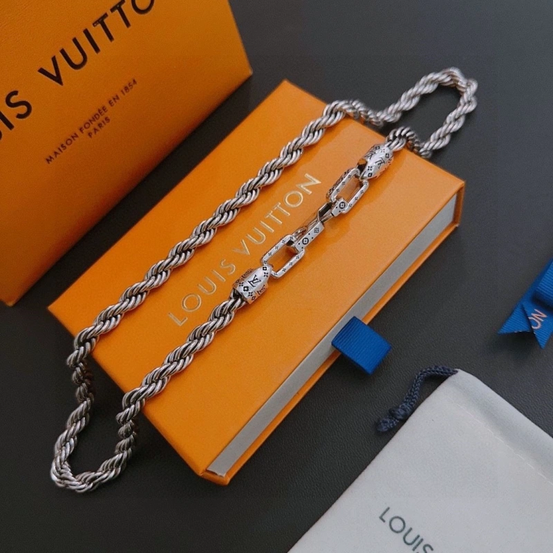 Practical LX Necklaces 310451