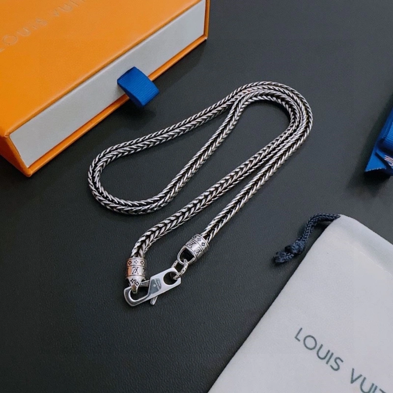 Sleek LX Necklaces 310456