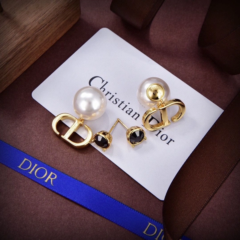 Minimalist Christian Dxxr Earrings 294780