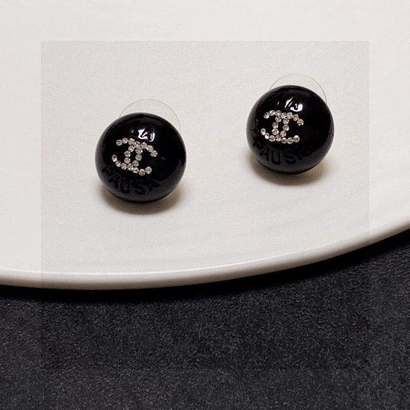 Breathable Chxnxl Earrings 288481