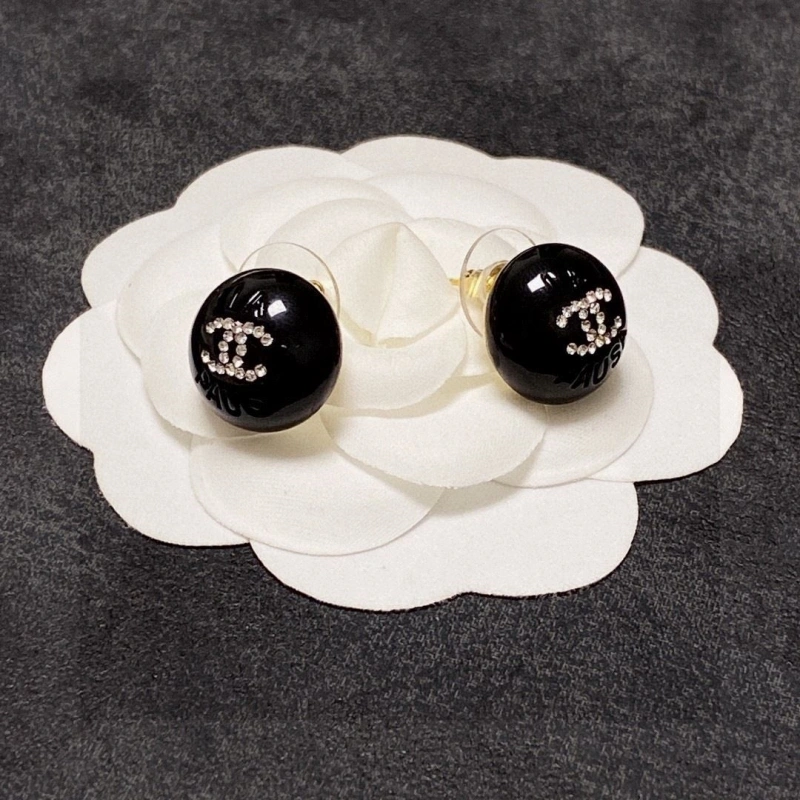 Breathable Chxnxl Earrings 288481