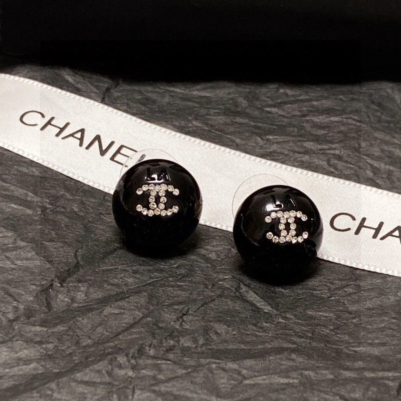 Breathable Chxnxl Earrings 288481