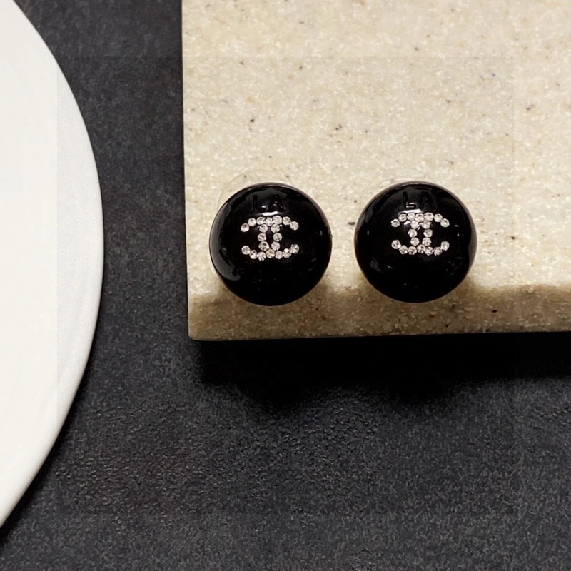 Breathable Chxnxl Earrings 288481