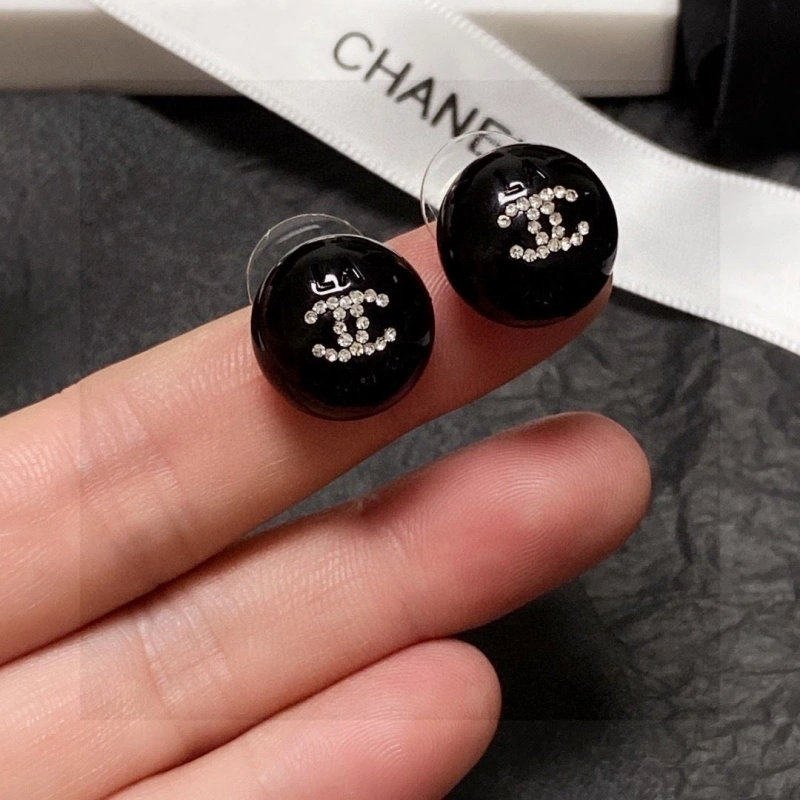 Breathable Chxnxl Earrings 288481