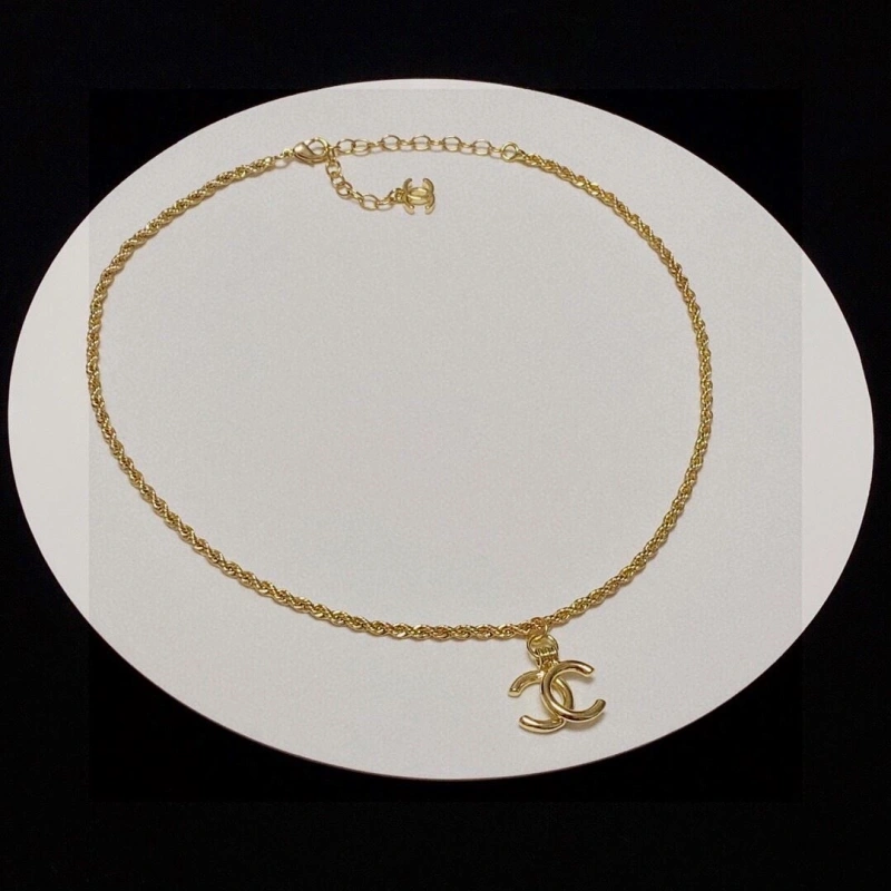 Comfortable Chxnxl Necklaces 288017