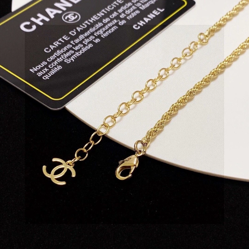Comfortable Chxnxl Necklaces 288017