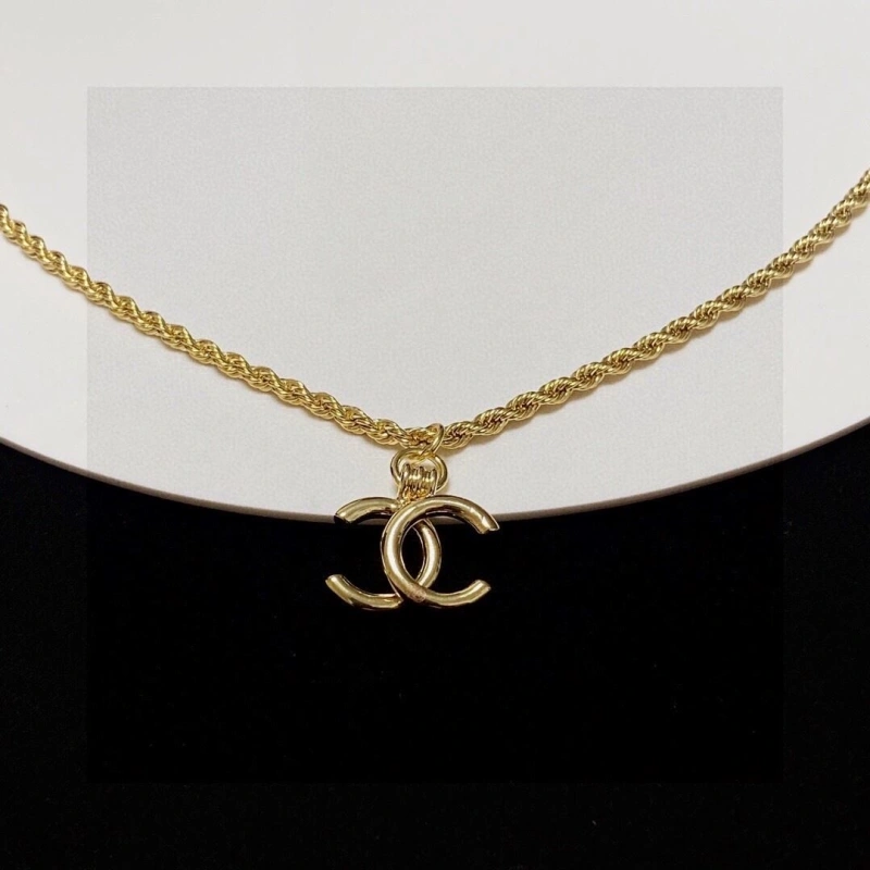Comfortable Chxnxl Necklaces 288017