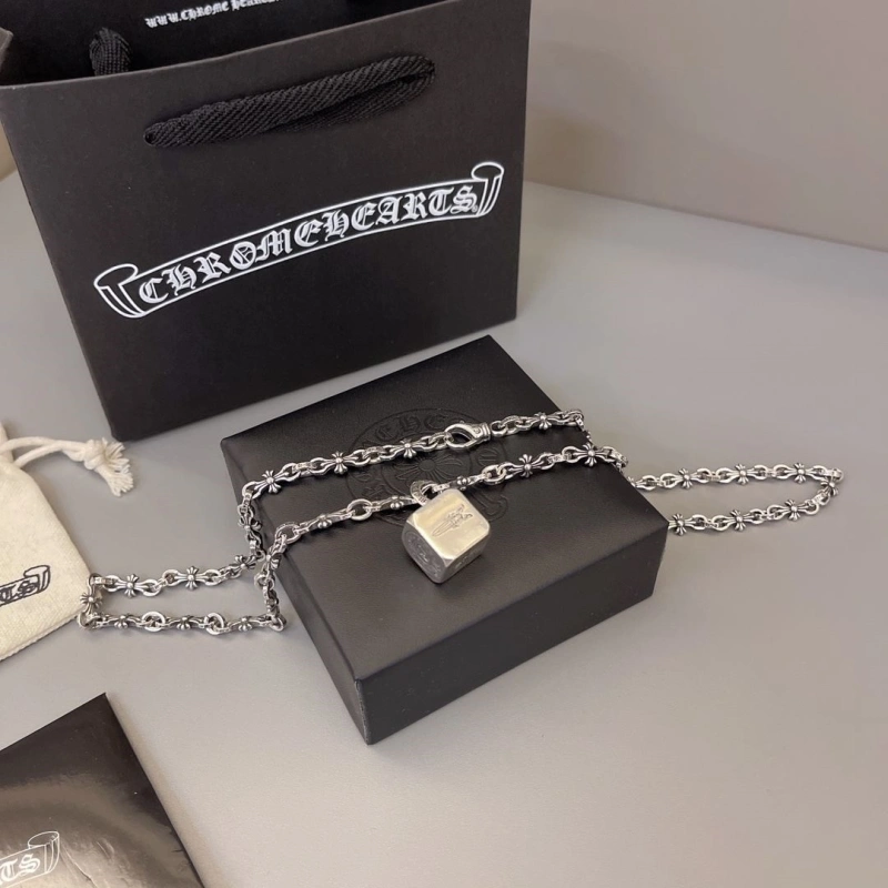 Chrxmx Hxxrts Necklaces Breathable 299291