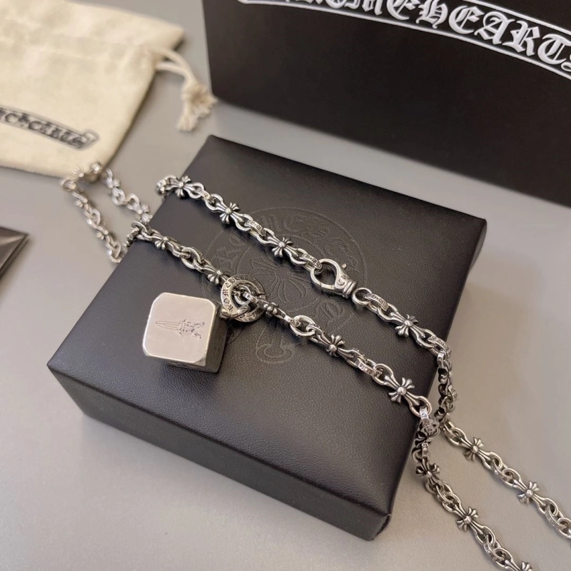 Chrxmx Hxxrts Necklaces Breathable 299291