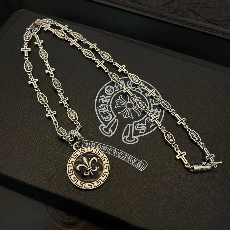 Resilient Chrxmx Hxxrts Necklaces 299285
