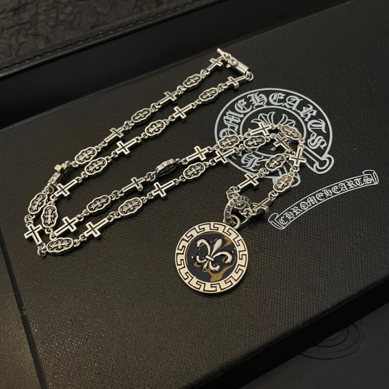 Resilient Chrxmx Hxxrts Necklaces 299285