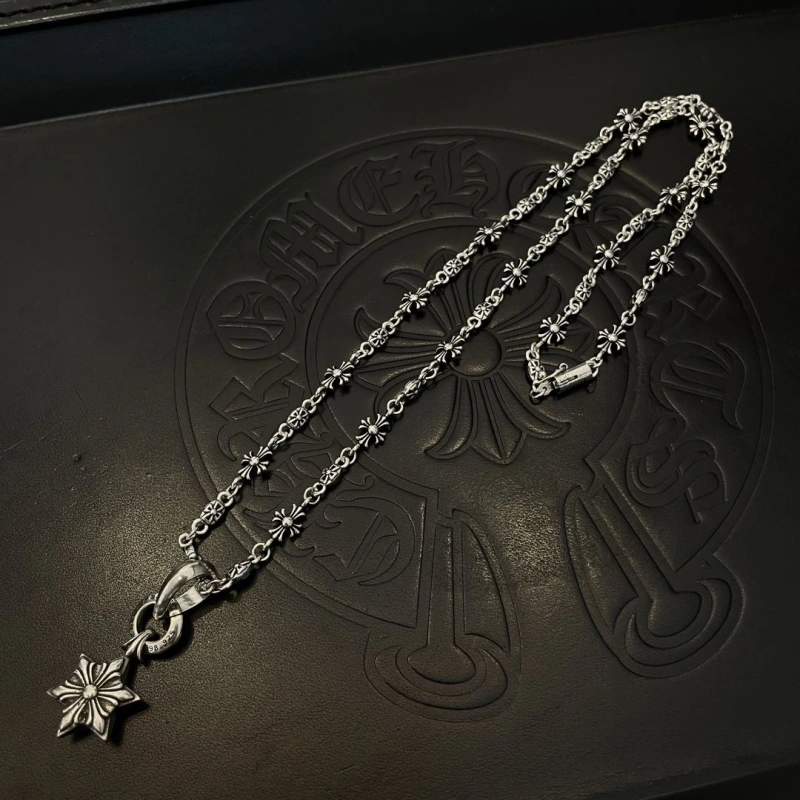 Stylish Chrxmx Hxxrts Necklaces 299283