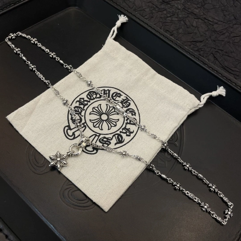 Stylish Chrxmx Hxxrts Necklaces 299283
