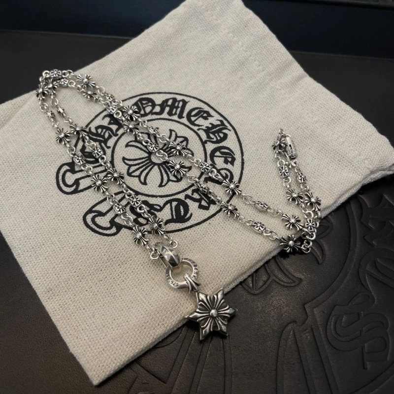 Stylish Chrxmx Hxxrts Necklaces 299283